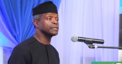 Amid carnival reception for Osinbajo in Osogbo, Ataoja tells him, “You will get there”